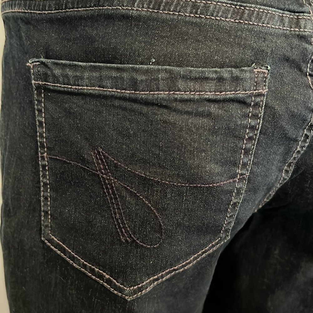 Jeans - Picture 6 of 12